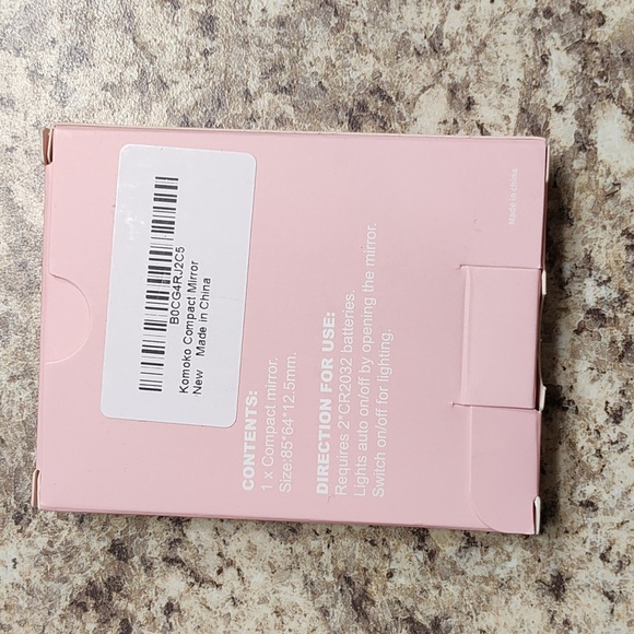 Light up pink compact mirror - Picture 2 of 6